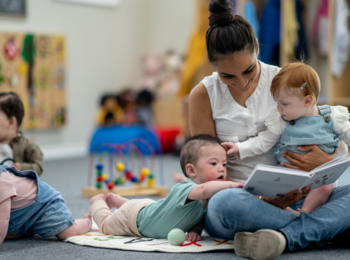 L'accueil des enfants en situation de handicap en crèche : un droit et des engagements à respecter